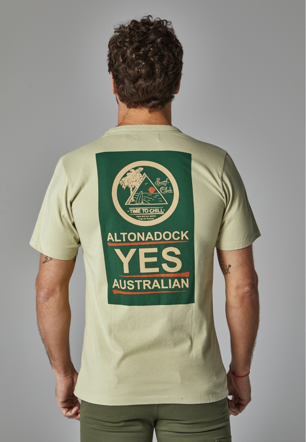 GREEN T-SHIRT  WITH 'YES...