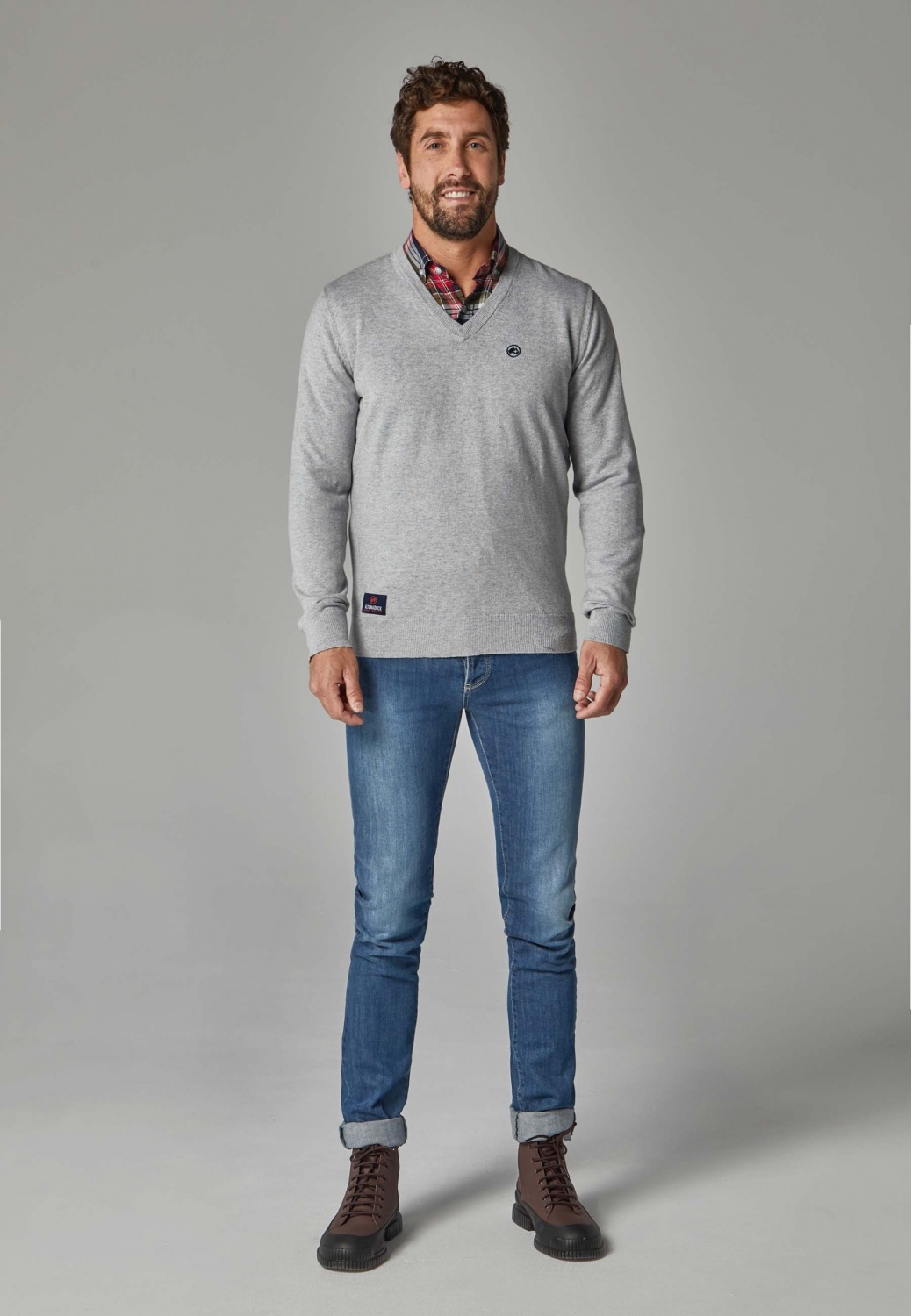 Men's pullover in grey colour with V-neck Altonadock
