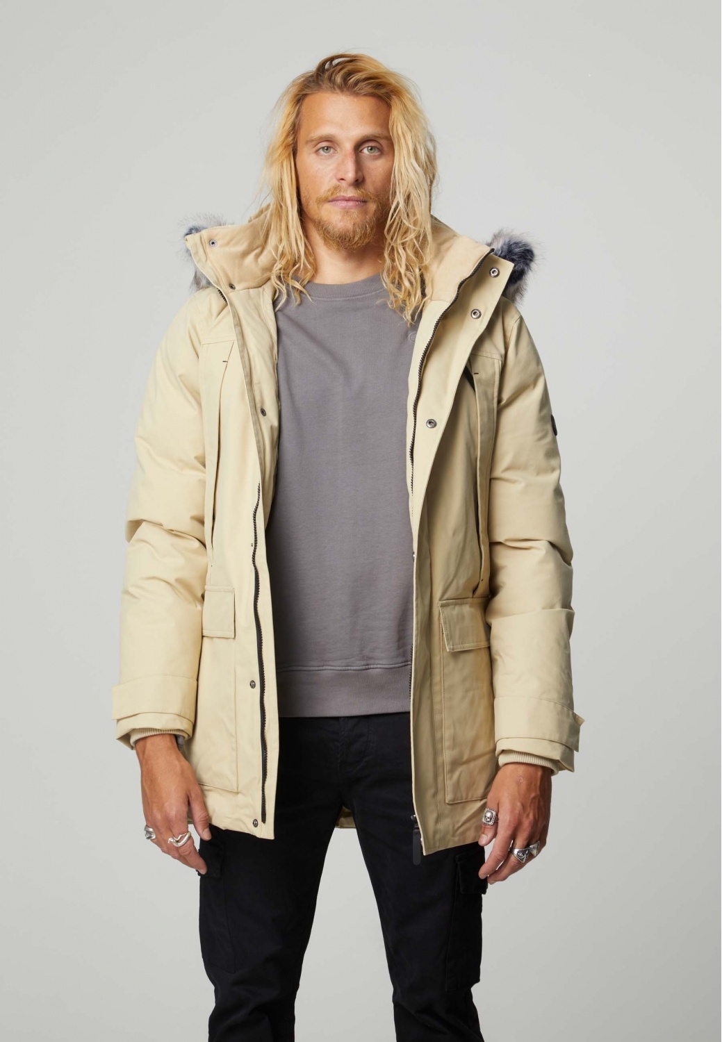 SHORT PADDED COAT WITH...