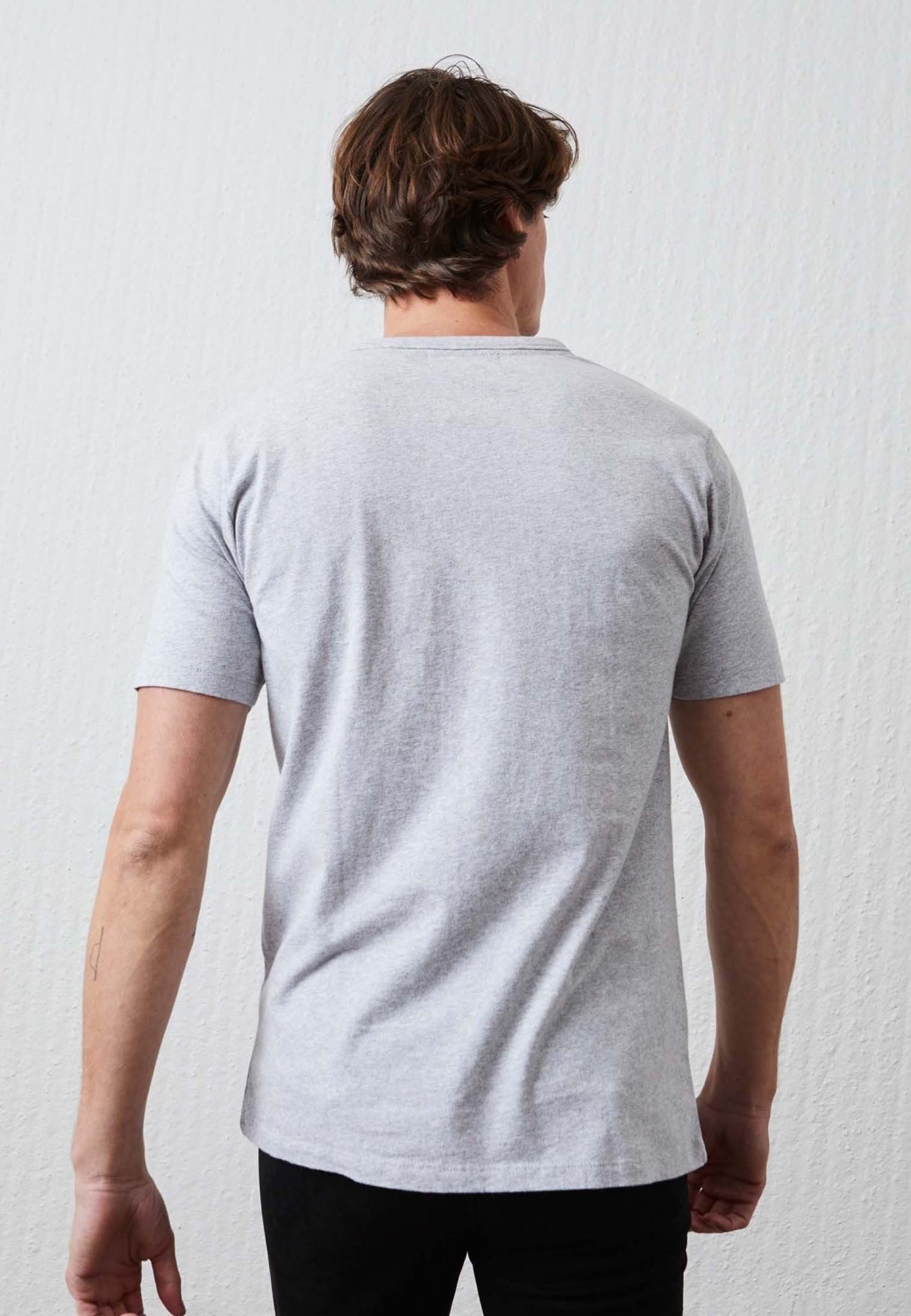 Basic T-shirt with embroidered pocket Altonadock